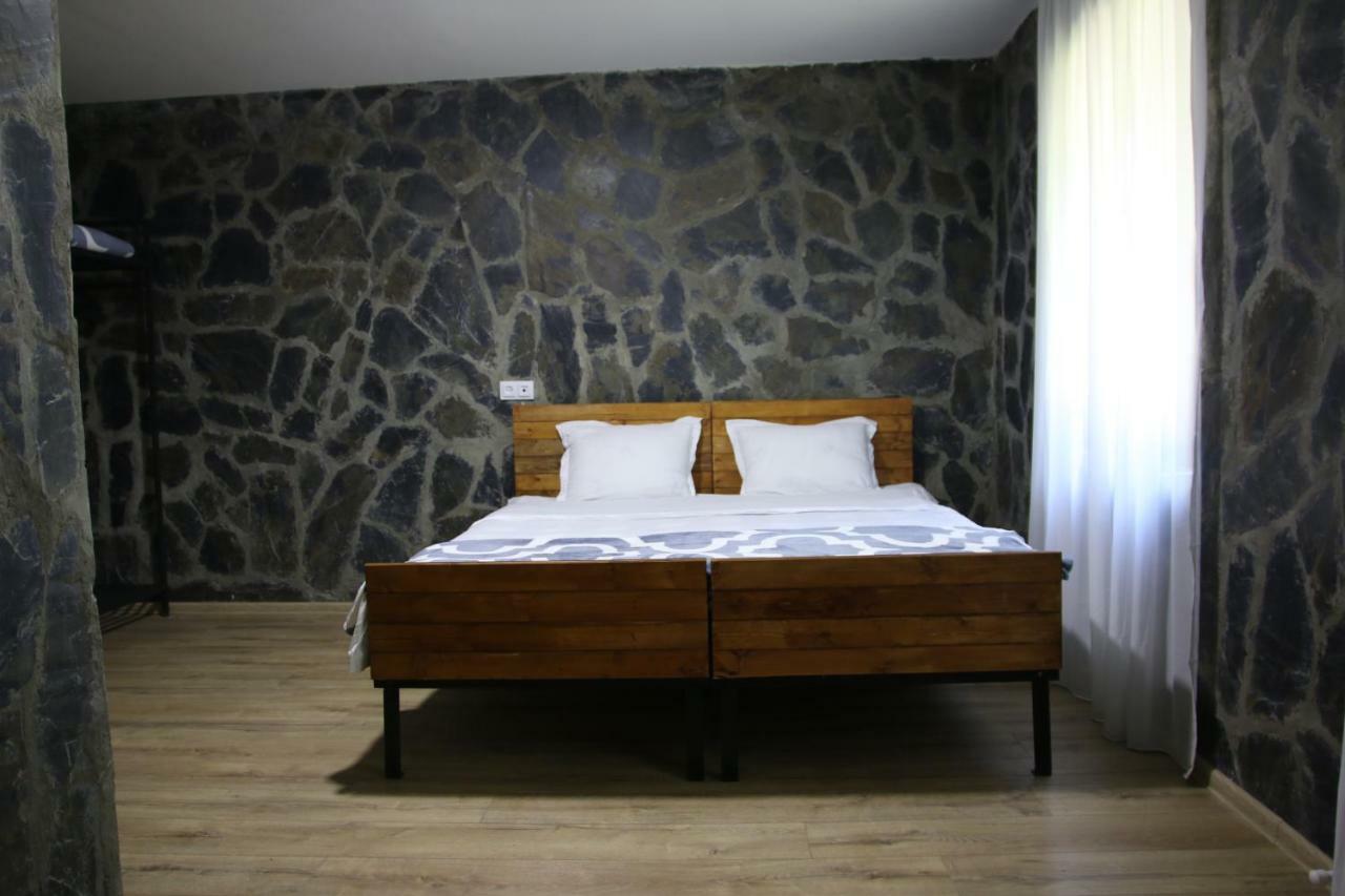 Hotel Complex Nabadi Omalo ภายนอก รูปภาพ