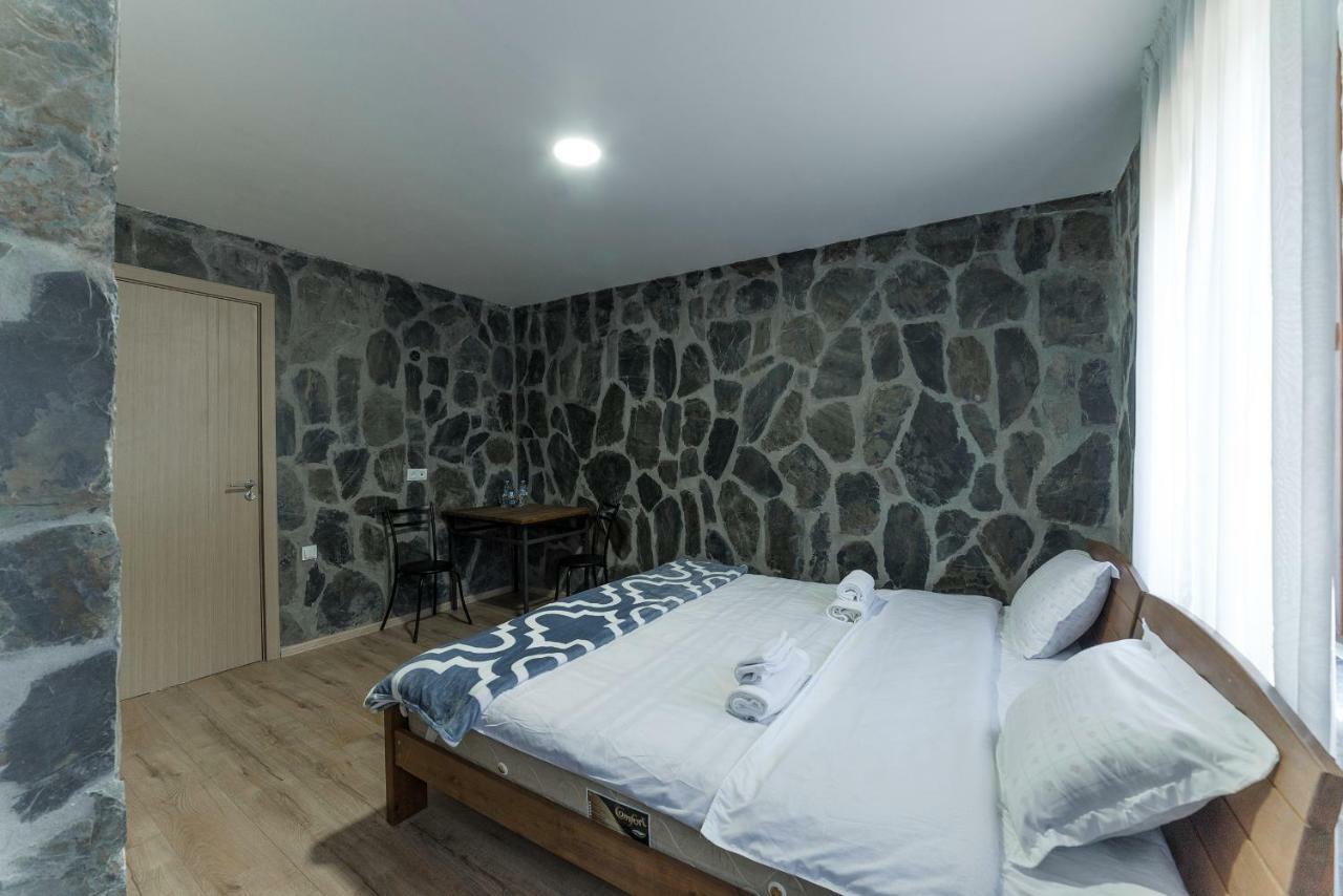 Hotel Complex Nabadi Omalo ภายนอก รูปภาพ