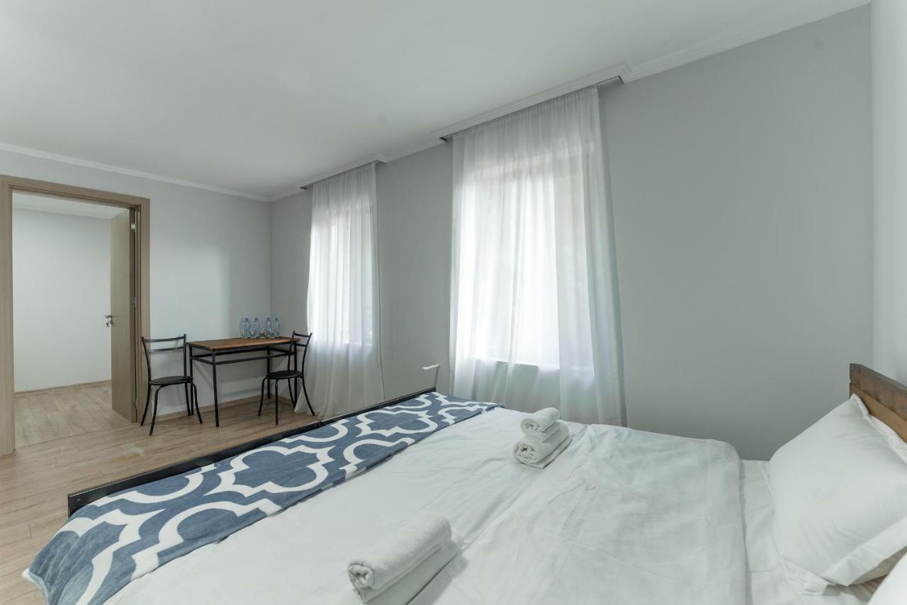 Hotel Complex Nabadi Omalo ภายนอก รูปภาพ