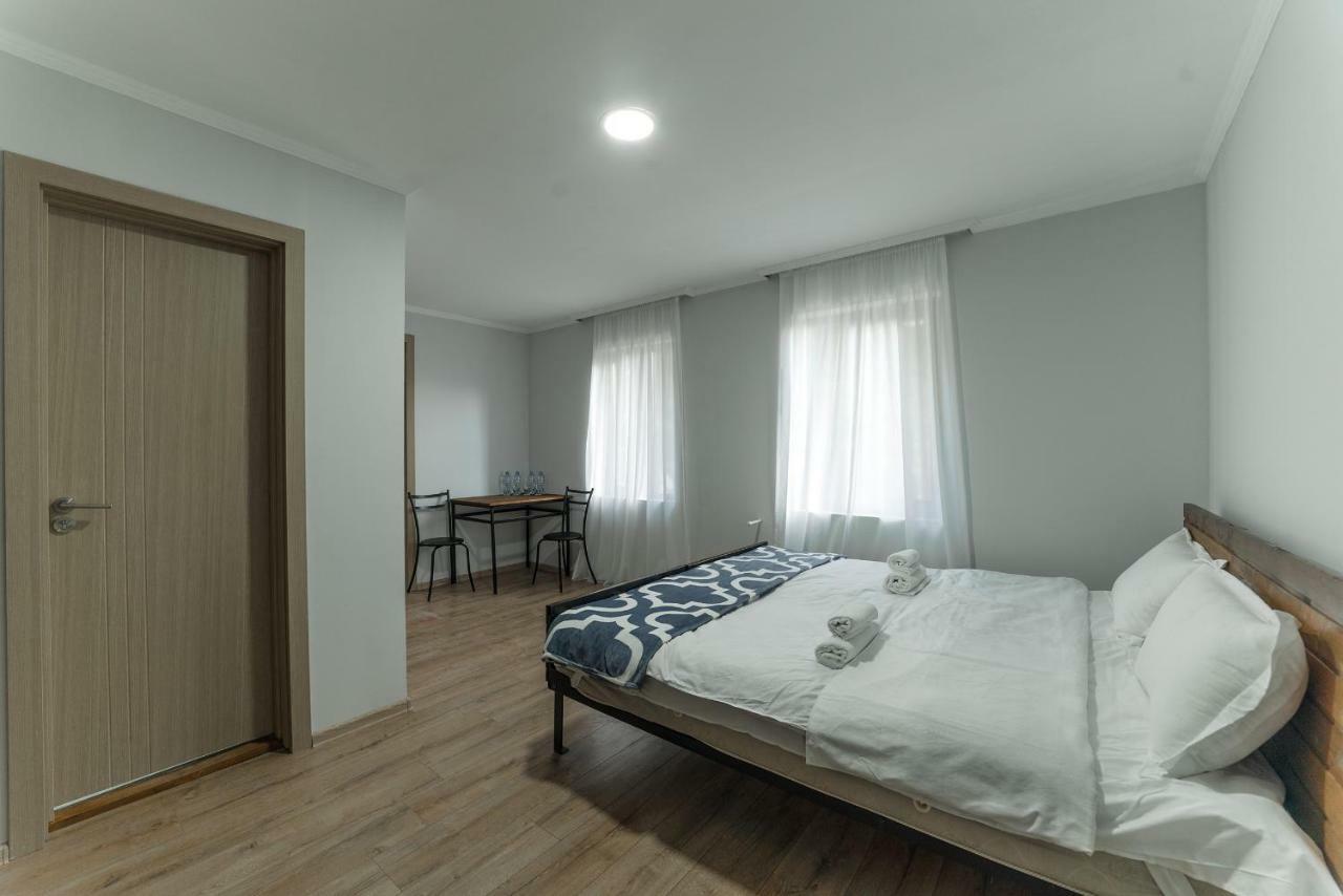Hotel Complex Nabadi Omalo ภายนอก รูปภาพ