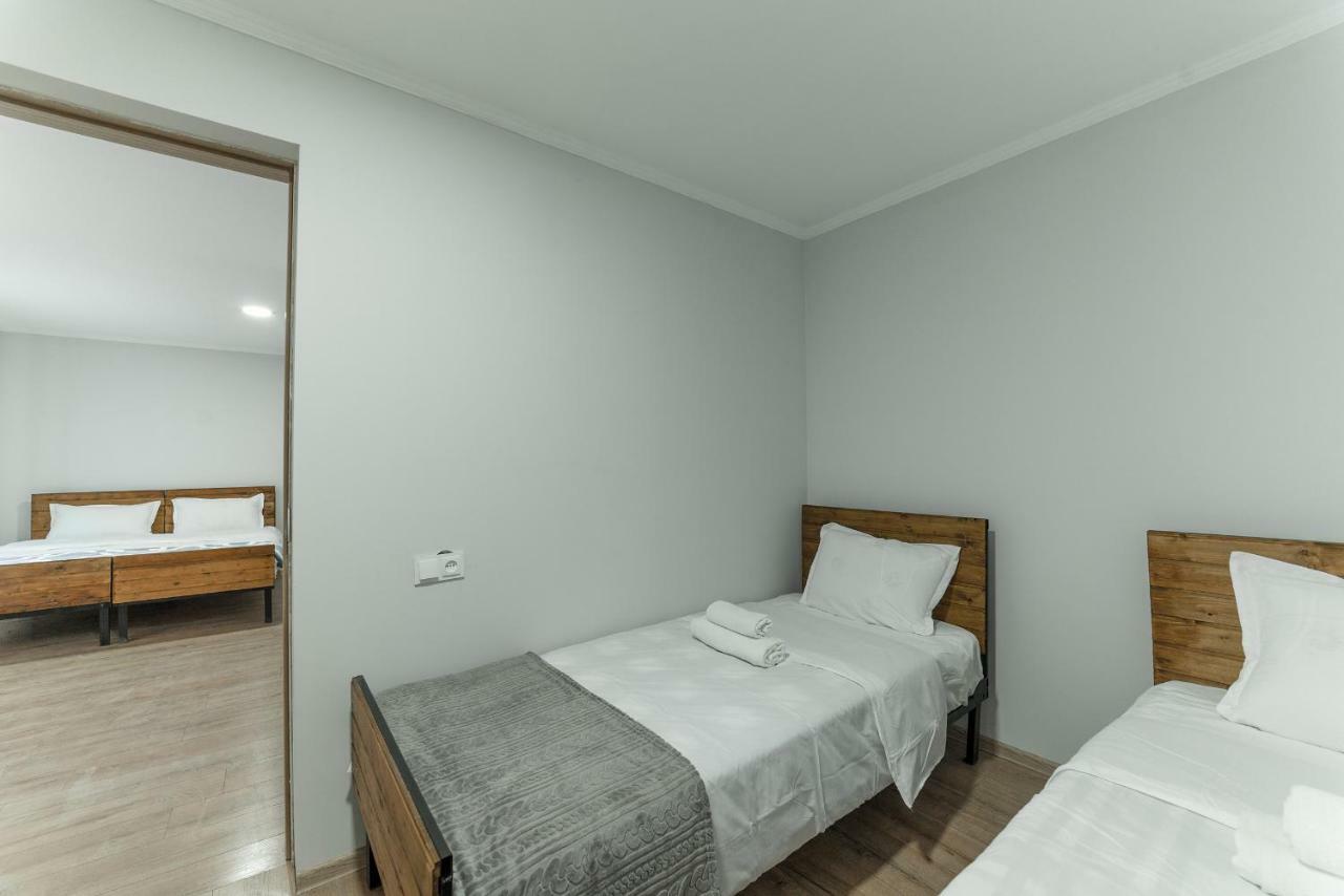 Hotel Complex Nabadi Omalo ภายนอก รูปภาพ